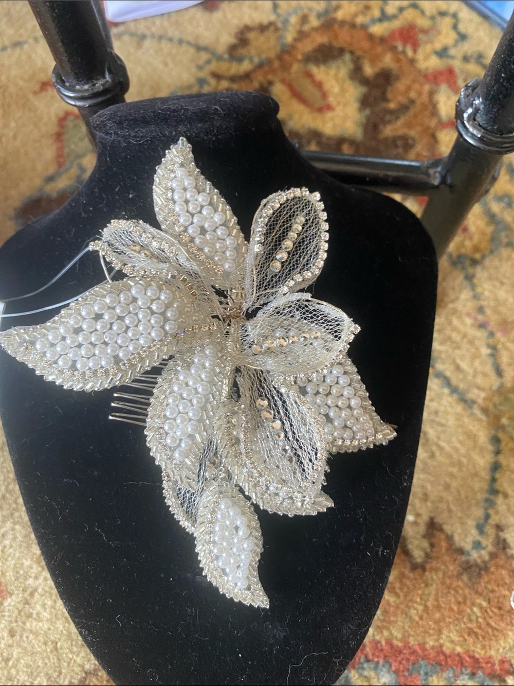 Elegant Pearl & Lace Floral Hair Comb - Ivory